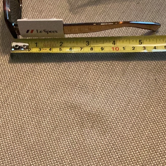 Le Specs Tortoise Shell Sunglasses - Picture 8 of 9